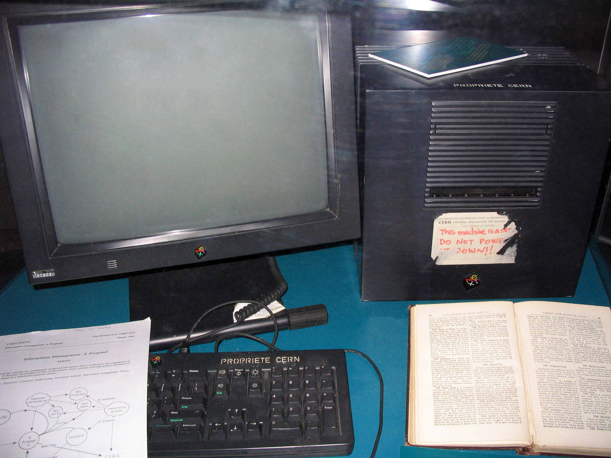 caption="This NeXT Computer was used by Berners-Lee at CERN and became the world's first web server" [1] Coolcaesar at the English-language Wikipedia, CC BY-SA 3.0 <http://creativecommons.org/licenses/by-sa/3.0/>, via Wikimedia Commons